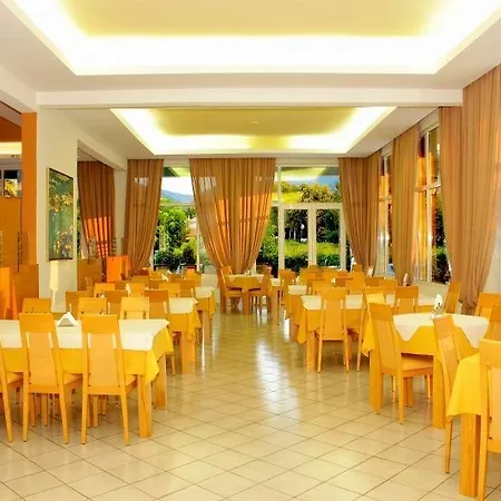 Aethria 3* Λιμένας